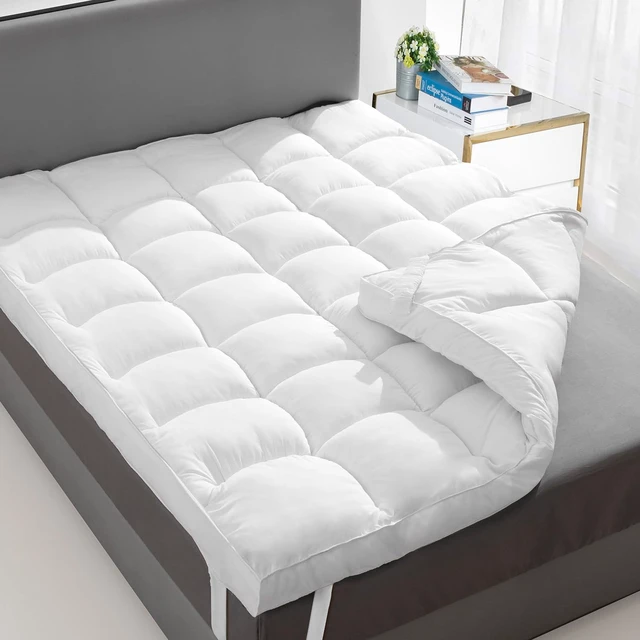 Main image of 1400 GSM King Mattress Topper, Extra Thick Cooling Pillow Top Plush Pad | Breathable, Washable, Ultra soft, Hot sleeper, Back pain Relief, Fits 6 to 22 inches deep, Box quilted, Side sleepers