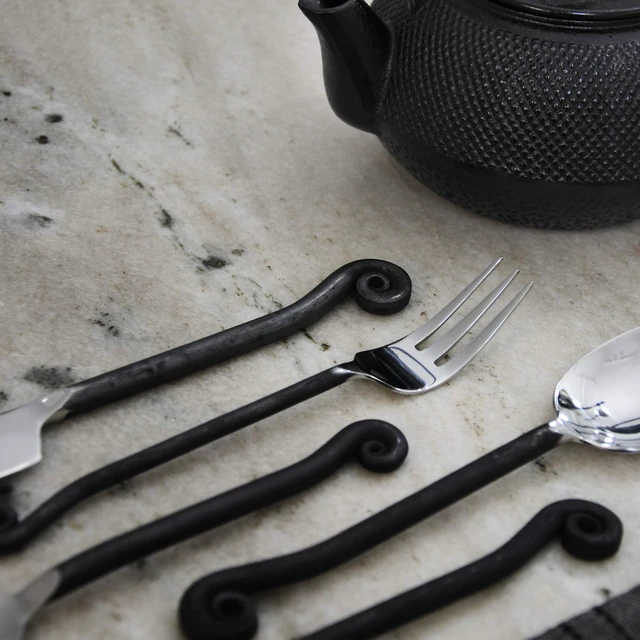 Alt view image 4 of 6 - 20-Piece Flatware Treble Clef Collection Black Silverware Cutlery Kitchen Sets, Stainless Steel Utensils Knife/Fork/Spoons, Dishwasher Safe (34-350)