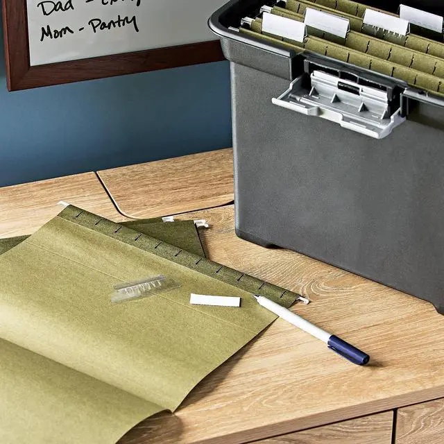Alt view image 3 of 4 - Pen+Gear Letter Size Hanging File Folders, 12 Count, Green