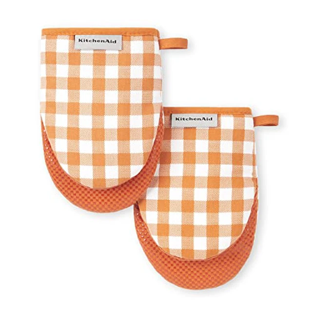 Alt view image 5 of 5 - Gingham Mini Oven Mitt 2-Pack Set, Milkshake Tan, 5.5"x8"