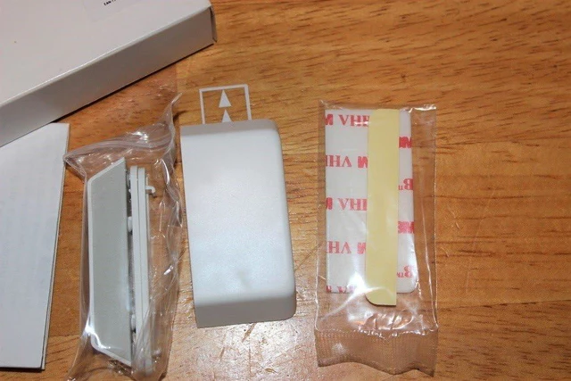 Alt view image 4 of 4 - Door Window Sensors XHS2-TY , XHS2-UE Home Comcast Xfinity Security MCT-350
