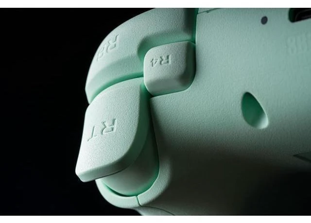 Alt view image 4 of 7 - Ultimate 2C Wireless Controller for Windows PC and Android, with 1000 Hz Polling Rate, Hall Effect Joysticks and Triggers, and Remappable L4/R4 Bumpers (Green)
