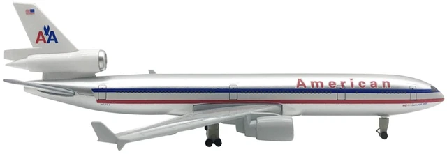 Main image of Collectible American MD-11 Airplane Model Retro and Elegant Gift for Aviation Enthusiasts, 21CM Length