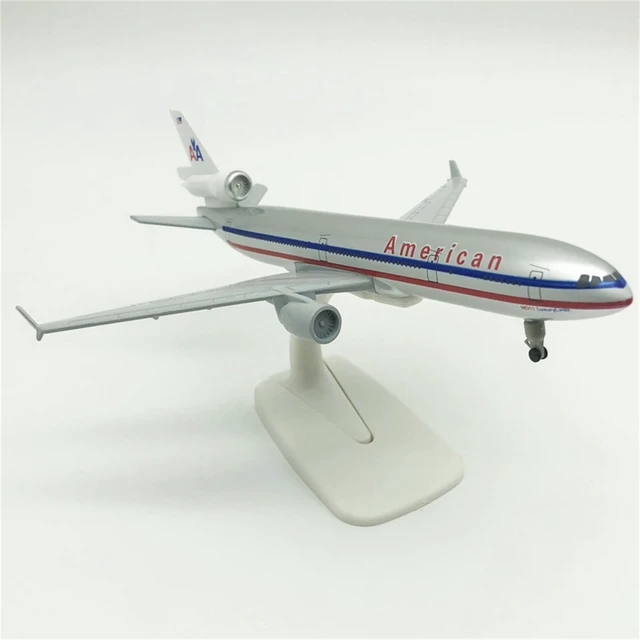 Alt view image 3 of 7 - Collectible American MD-11 Airplane Model Retro and Elegant Gift for Aviation Enthusiasts, 21CM Length