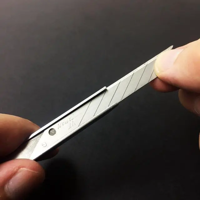 Alt view image 5 of 7 - Multi-Blade Cartridge Knife, ABS Grip, 30-Degree Blades (A-553P) | Carton Tool Steel 9mm Blades, Yellow, 1 Cutter