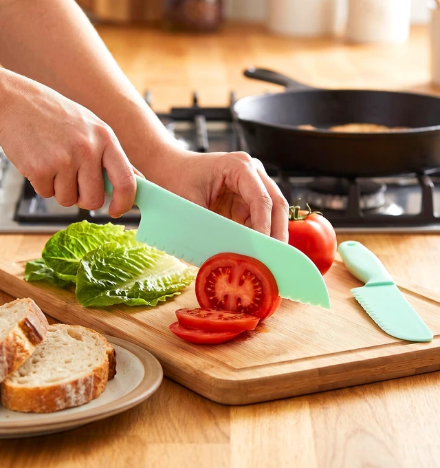 Alt view image 4 of 7 - 2 Pcs Plastic Lettuce Knife, Lettuce Knife to Prevent Browning Kitchen Cooking Plastic Serrated for Veggies, Salad, Fruit, Cake, Bread and More