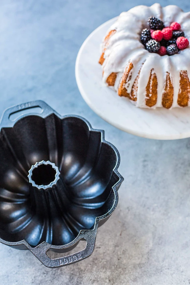 Alt view image 4 of 4 - Cast Iron Fluted Cake Pan
