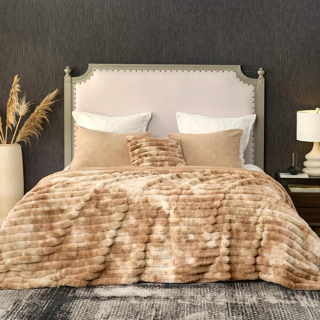 Main image of Faux Fur Throw Blanket for Couch, Cozy Warm Plush Striped Blanket for Sofa Bedroom Living Room, 108 * 90 Inches Tie-dye Khaki