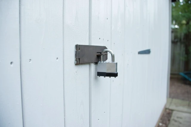 Alt view image 3 of 5 - Hyper Tough 1-3/4in. (44mm) Laminated Steel Keyed Padlock with 1in. (25mm) Hardened Steel Shackle