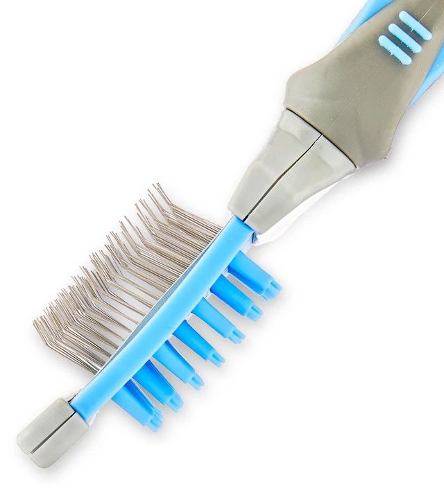 Alt view image 3 of 5 - Vibrant Life Flexible Massage and Slicker Brush for Cats