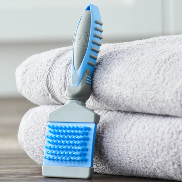 Alt view image 5 of 5 - Vibrant Life Flexible Massage and Slicker Brush for Cats