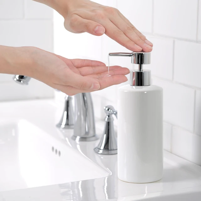 Alt view image 3 of 4 - Mainstays Basic Ceramic Lotion Pump White