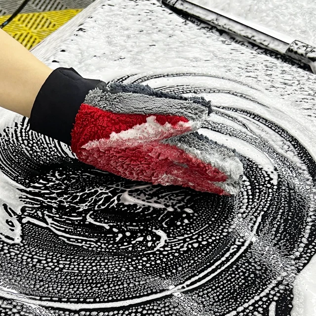 Alt view image 5 of 6 - Platinum Series 2-in-1 Microfiber Wheel Cleaning Glove Mitt