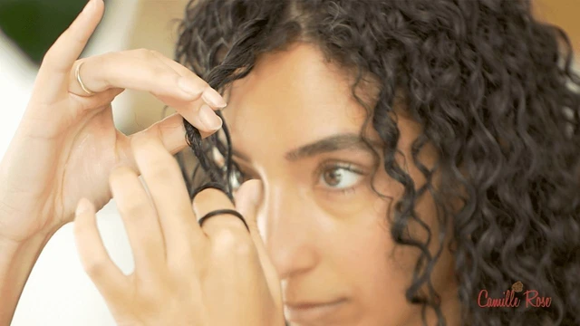 Alt view image 2 of 4 - Camille Rose Guava Slip Detangling Hydrate & Condition Conditioner with Kakadu Plum Extract and Soursop, 12oz