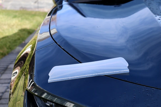 Alt view image 3 of 4 - California Car Duster 25014 Flexible Clear Dry Blade Auto Car Wash