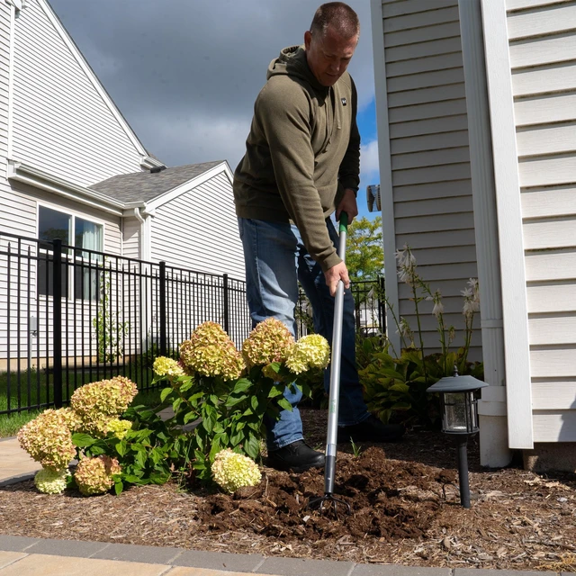 Alt view image 2 of 6 - Expert Gardener 4-Tine Cultivator, Fiberglass Long Handle, with Comfort End Grip