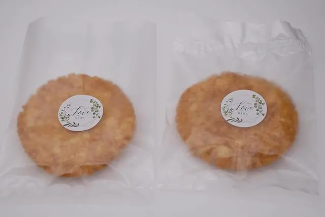Alt view image 4 of 6 - 5" x 7" Matte Cookie Bags, 100 Pcs Frosted Heat Seal Treat Packaging