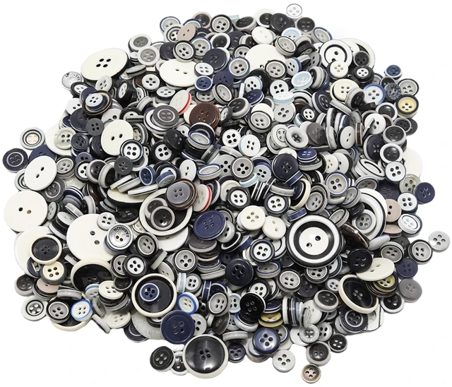 Main image of 500-600 Pcs Multi-Layered Colors Resion Buttons for Crafts, 4 Holes Assorted Sizes Resin Buttons, for Crafting, Arts, DIY, Decoration, Sewing (Multi-Layered Colors)