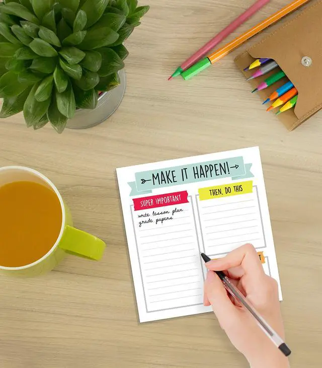 Alt view image 2 of 3 - Aim High To Do List Notepad5.75" x 6.25" Paper Stationery, Daily Checklist, Goals, Reminders, Notes, Motivational Organizer (50 sheets)
