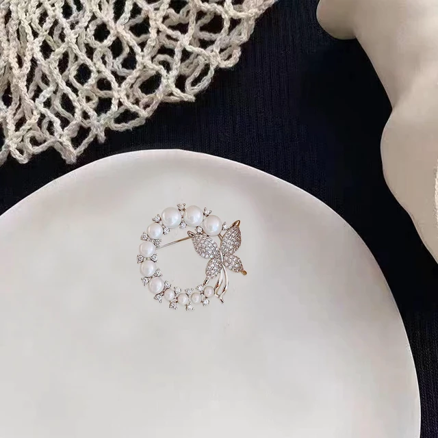 Alt view image 6 of 7 - Aishgjia Multicolor Rhinestone Pearl Crystal Butterfly Cute Animal Brooch Pin Lapel Pin for Women Decoration Gift Fashion Wedding Jewelry (E-Silver)