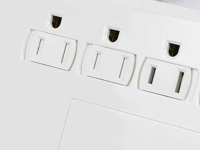 Alt view image 4 of 6 - Power & Surge - 12 Outlet Surge Protector Power Strip with 2 Built In 2.1A USB Charger Ports - 6 Feet - White Cord UL Rated, 4, 230 Joules with Grounded and Protected Light Indicator