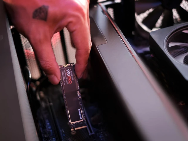 Alt view image 10 of 10 - Samsung 990 PRO SSD 2TB NVMe M.2 PCIe Gen4, M.2 2280 Internal Solid State Hard Drive, Seq. Read Speeds Up to 7,450 MB/s for High End Computing, Gaming, and Heavy Duty Workstations, MZ-V9P2T0B/AM