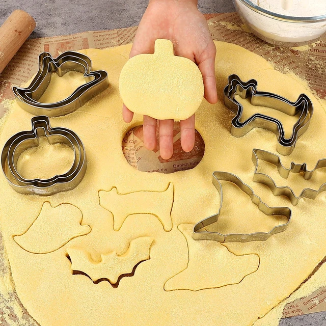Alt view image 5 of 7 - Halloween Cookie Cutters Set - 15 Pcs Stainless Steel Holiday Cookie Cutter with 5 Shapes - Pumpkin, Ghost, Bat, Cat and Witch's Hat Cookie Molds for Halloween Food Party Decorations