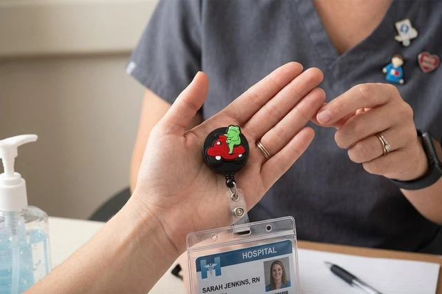 Alt view image 7 of 7 - Cute Frog Badge Clip Retractable Badge Reel ID Name Badge Holder Reels with Swivel Alligator Clip Nurse Doctor Name Tag Clip for Teacher,RN LPN CNA Work Accessories (Frog)