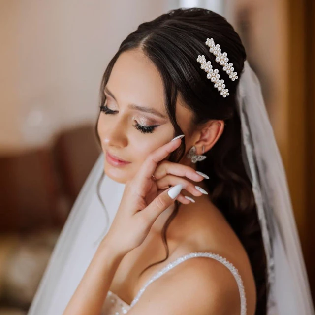 Alt view image 4 of 7 - Shimmeroo 2PCS Pearl Clips for Hair Elegant Flower Pearl Barrette Jewelry
