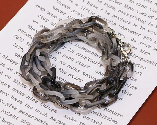 Alt view image 5 of 6 - ONLYKXY Acrylic Glasses Chain Holder 60cm/23.6inch Multicolor Eyewear Retainer Eyeglass Straps Elegant Retro Sunglasses Lanyard Necklace Decorative Chain (Black, 1)