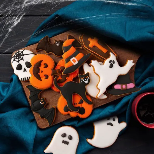 Alt view image 6 of 7 - Halloween Cookie Cutters Set,9 Piece Stainless Steel Metal Halloween Cookie Cutters Shapes - Pumpkin, Ghosts, Bat, Black Cat, Witch's Hat, Skull, Coffin, 1, Silver