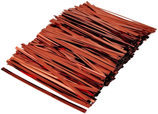 Main image of GAADSKCER 400 Pcs Metal Twist Ties 4 Inches Twist Straps for Bread Bags Candy Bags Snack Bags Halloween Party Cake Favor (Red)