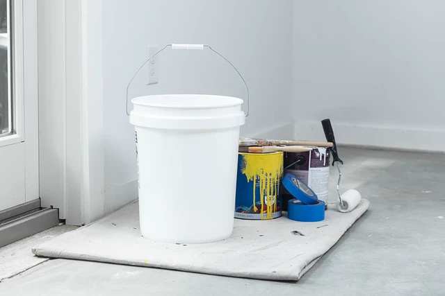 Alt view image 5 of 6 - United Solutions 5 Gallon Round Utility Bucket With Comfort Handle, Plastic, White, 2 Pack, PN0149