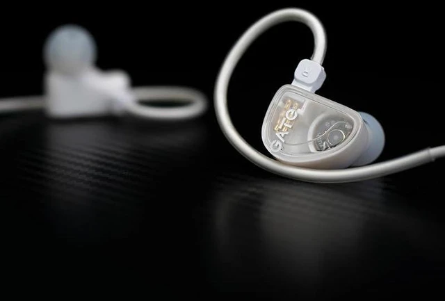 Alt view image 9 of 14 - TRUTHEAR GATE Dynamic Driver in Ear Headphone 3.5mm Interchangeable Headphone Cable Headphone (White, with mic)