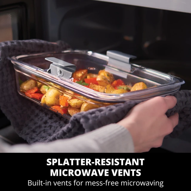 Alt view image 4 of 6 - Brilliance Glass Storage 4.7-Cup Food Containers with Lids Set of 3 Clear