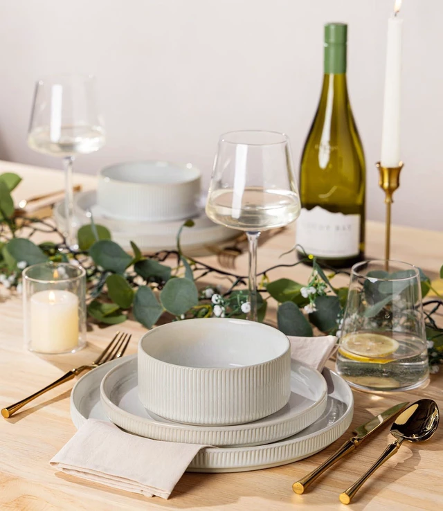 Alt view image 5 of 7 - Ceramic Dinnerware Set for 4, 12-Piece Plates and Bowls Set
Lightweight Porcelain Dish Set, Scratch Resistant, Oven & Microwave & Dishwasher Safe, Reactive White