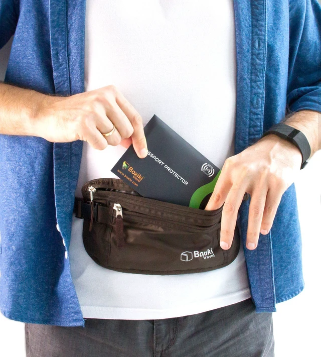 Alt view image 5 of 6 - RFID Blocking Sleeves, Set with Color Coding, Navy Blue, Unisex Wallet, Protects Credit Cards and Passports