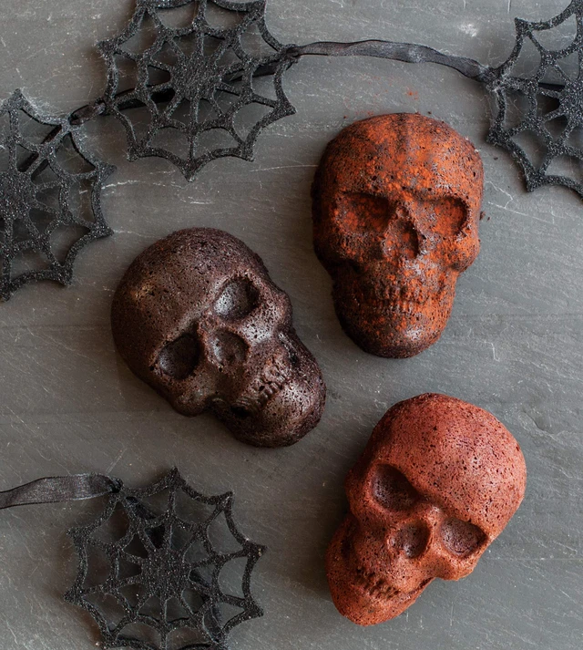 Alt view image 7 of 7 - Halloween Bakeware, Haunted Skull Cakelet Pan, Bronze