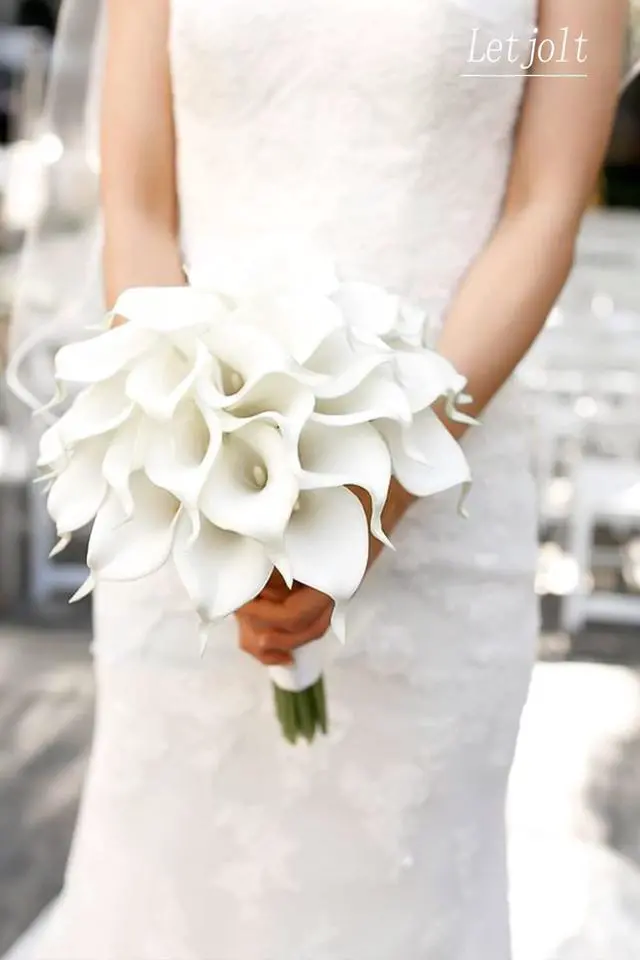 Alt view image 2 of 6 - White Artificial Calla Lily 12Pcs Realistic Flowers Bouquet | Wedding Bride Shower, Blessing Gift, Home Decoration, Faux Calla Lilies