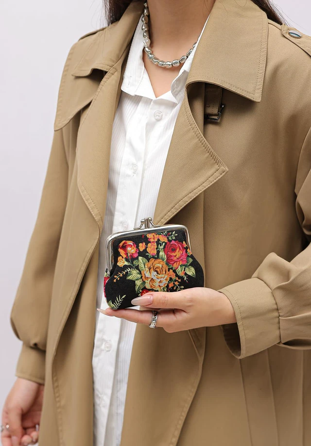Alt view image 2 of 7 - Cute Floral Buckle Coin Purse Retro Kiss-lock Change Purse Wallets | 2 Compartments Flower Change Purse Pouch Kiss Lock Women's Coin Purses Vintage Mini Wallets Christmas Small Gifts for Women