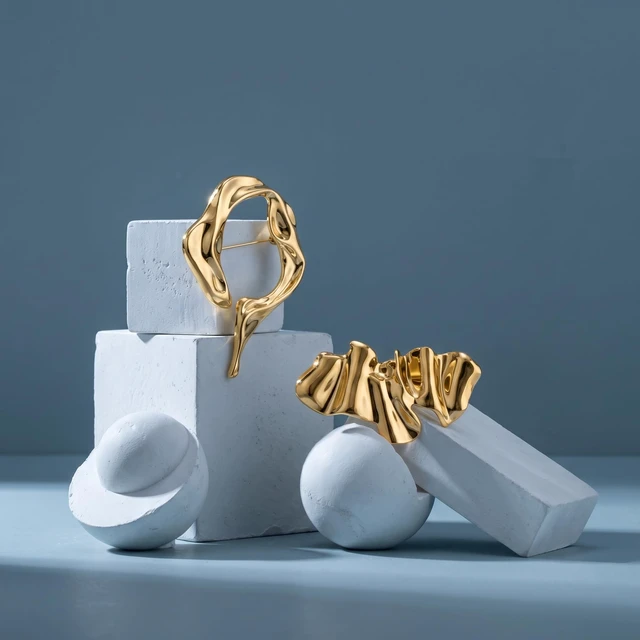 Alt view image 7 of 7 - 2 Pcs Large Gold-Tone Brooches and Pins for Women Abstract | Radiant polished metal accessories capturing a chic vintage aesthetic.