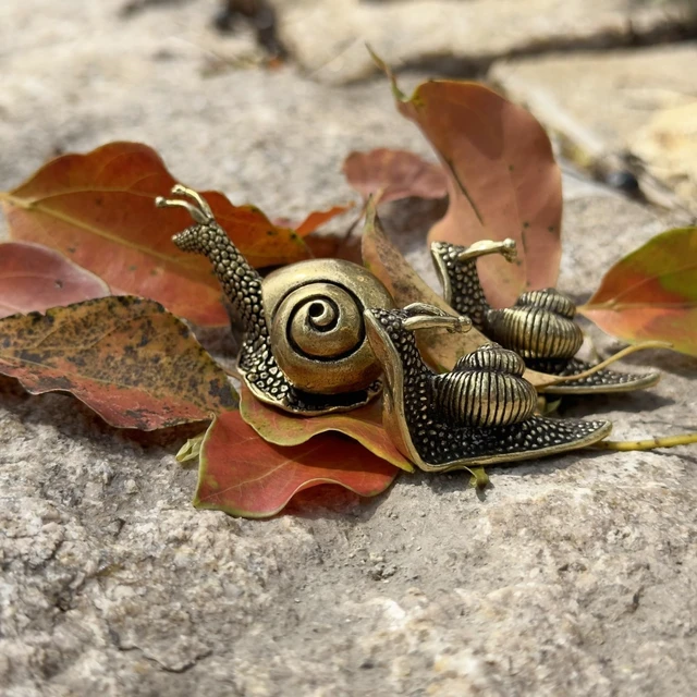 Alt view image 5 of 7 - 3Pcs Brass Snail Statue Set,Vintage Mini Copper Figurines for Desk Garden | Charming mini brass snail sculptures,3-piece set adds vintage warmth and rustic character to any desk,shelf,garden or pond