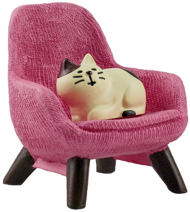 Main image of Miniature Cat Figurines with Small Sofa - Resin Mini Cat Figures, Kitten Miniature Desk Accessories - Perfect Cute Cat Gift for Cat Lovers (Pink Sofa)