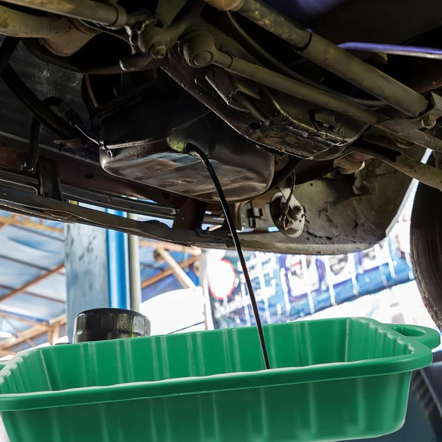 Alt view image 3 of 7 - 23.5" Oil Drain Pan for Car, Heavy Oil Change Collector Pan Leakproof