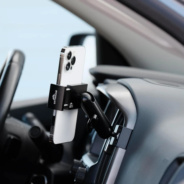 Alt view image 5 of 6 - Phone Mount Made for Chevrolet Colorado