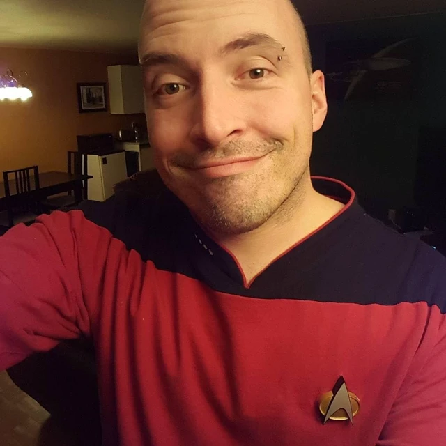 Alt view image 7 of 7 - Star Trek TNG Bluetooth ComBadge for Calls, Texts & Chirp On Demand Feature