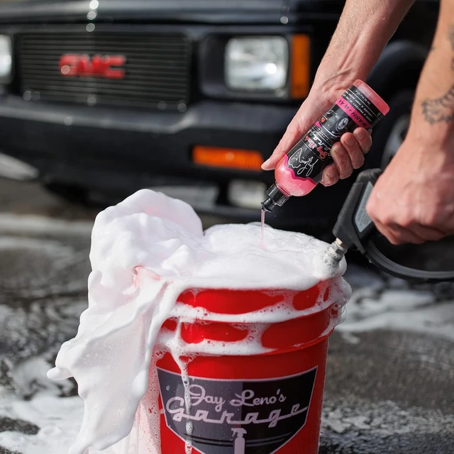 Alt view image 2 of 7 - Car Wash Kit with Bucket Auto Detailing Kit for Interior and Exterior, Car Cleaning Supplies Set with Wash Mitt, Tire Shine, Wheel Cleaner, Car Wax, Microfiber Towels, Car Wash Kit