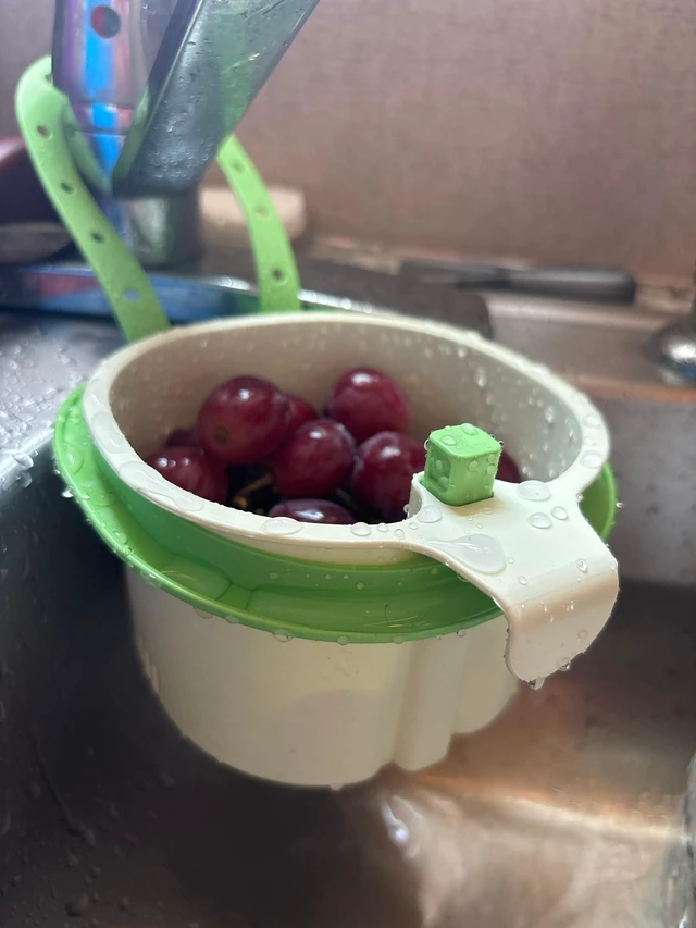 Alt view image 2 of 2 - Hanging Sink Drain Basket, Sink Drain Strainer Self Cleaning Faucet Hanging Filter Basket, Multifunctional Kitchen Sink Strainer Press Automatic Dumping Basket