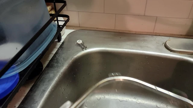 Alt view image 4 of 5 - Triangle Sink Strainer, Corner Sink Strainer, Multifunction Sink Drain Strainer Basket, Stainless Steel Food Catcher Strainer for Kitchen Waste, Vegetable, Fruits (Silver) (CF-001)