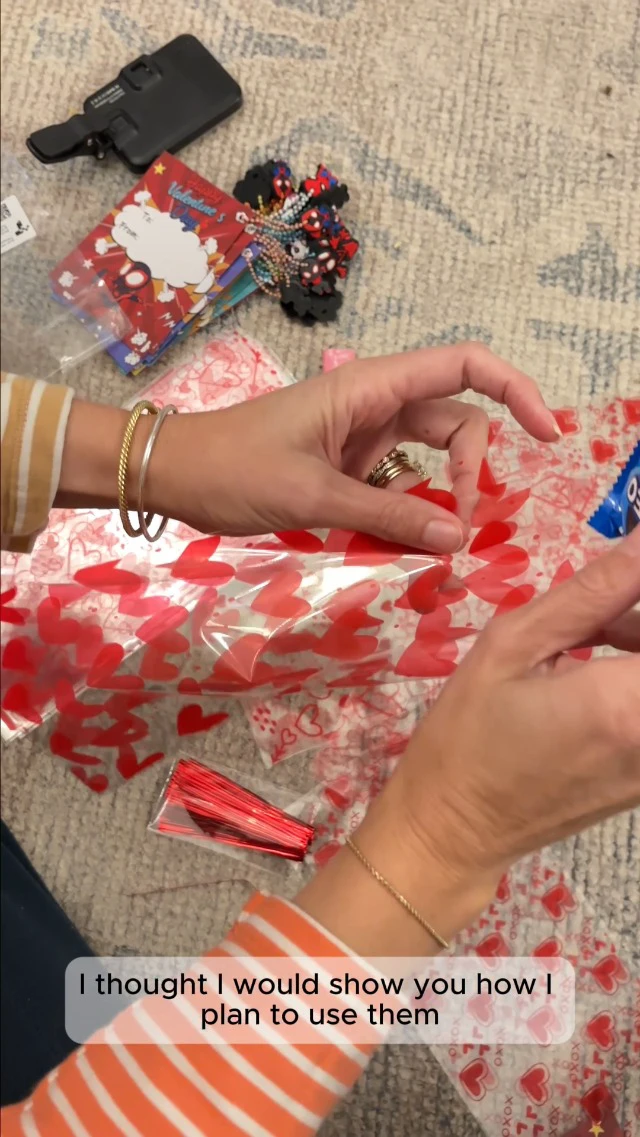 Alt view image 3 of 4 - Christmas Cellophane Treat Bags, Christmas Candy bags, 50 Pcs Clear Snowflake Cellophane Gift bag with Ties, Cello Plastic Goodie Snack Cookie Bag for Xmas Winter Holiday Goody Party Favors Supplies
